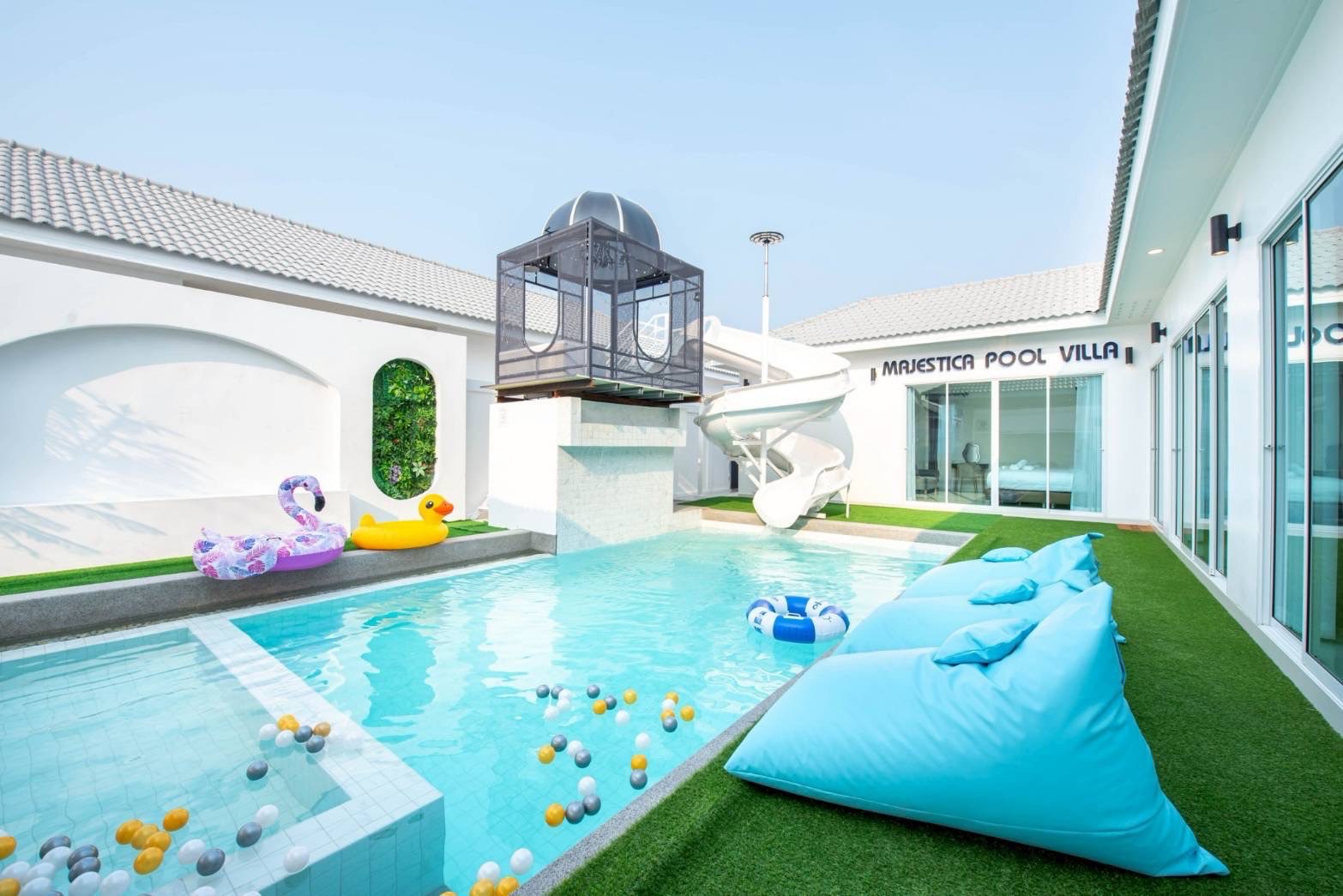 Pool Villa Pattaya Thailand